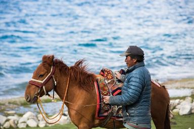 Kashmir Family Tour: 6 Nights in the Paradise