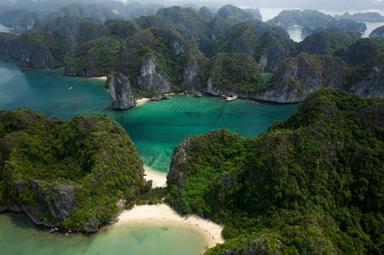 Vietnam Luxury Tour Package with Halong Bay Cruise