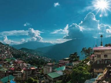 Plan the Perfect Darjeeling Gangtok Package Tour from NJP with Family or Friends